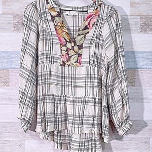 EUC Anthropologie plaid tunic with floral v neck